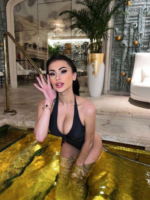 Escort - MIA - Ibiza Tops